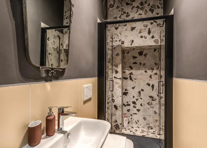 Residenza Nemorense Apartment *